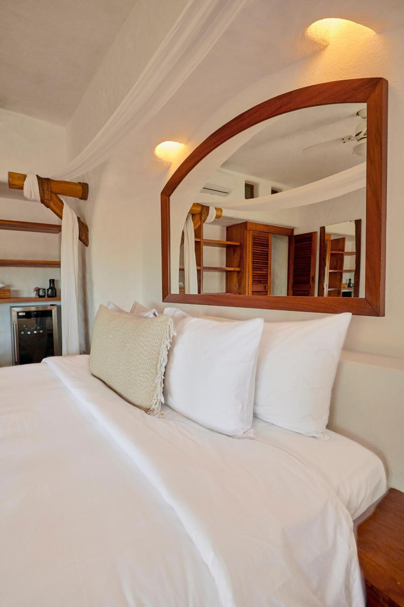 La Villa Luz (Adults Only) Zihuatanejo Exterior photo